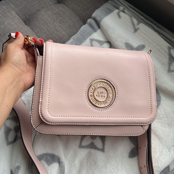 Crossbody - Picture 6 of 10